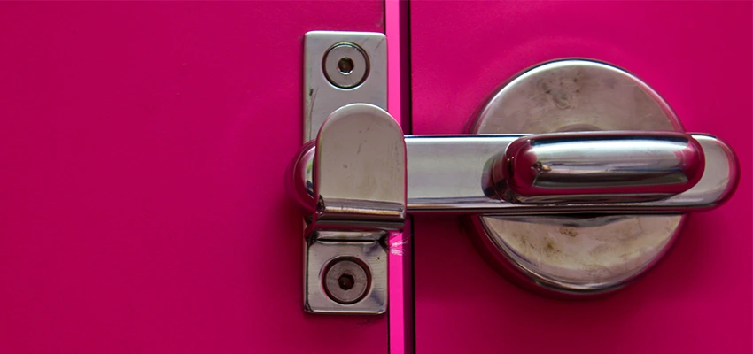 Childproof Gate Lock in Valley Center, California